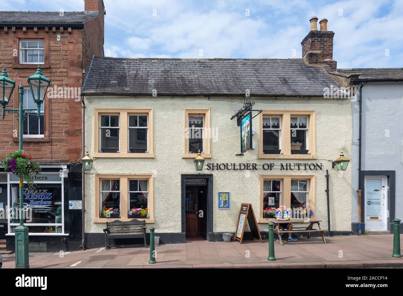 Paletilla de Cordero Pub, Front Street, Brampton, Ciudad de Carlisle, Cumbria, England, Reino Unido Foto de stock