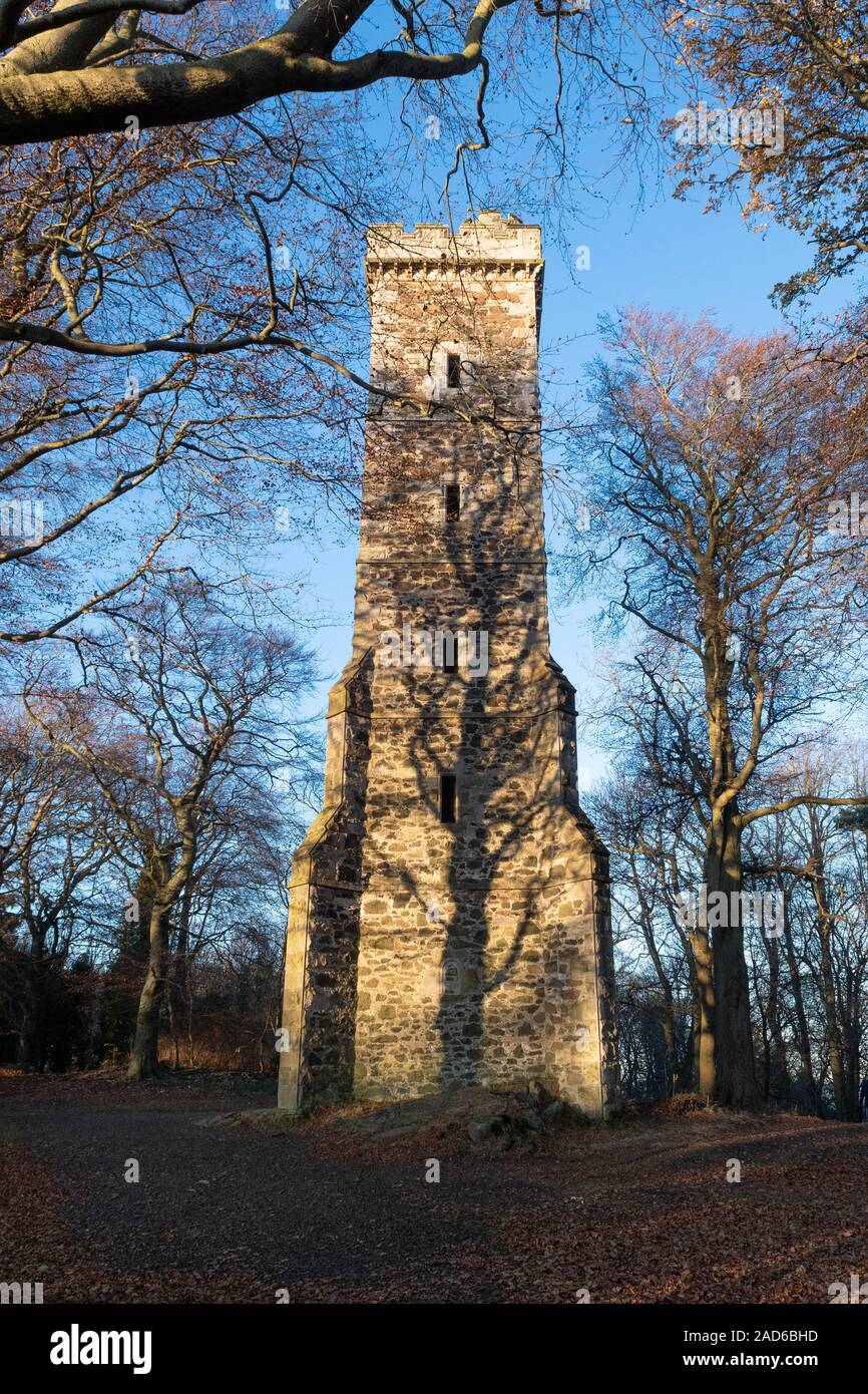 Monumento a Sir Walter Scott, Clermiston Tower, Corstorphine Hill Park, Edimburgo, Escocia, REINO UNIDO Foto de stock