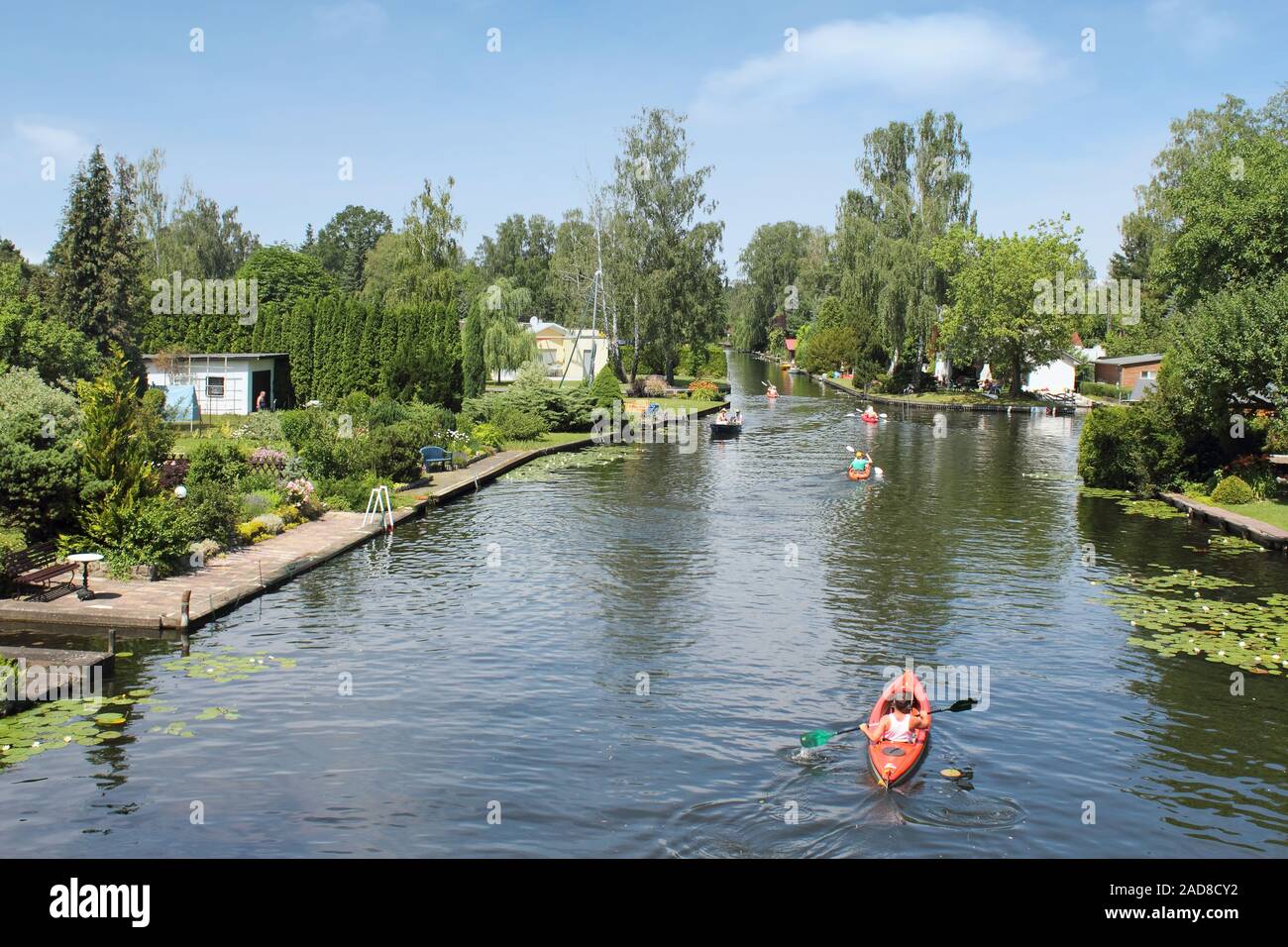 Deportes acuáticos en Nueva Venecia Foto de stock