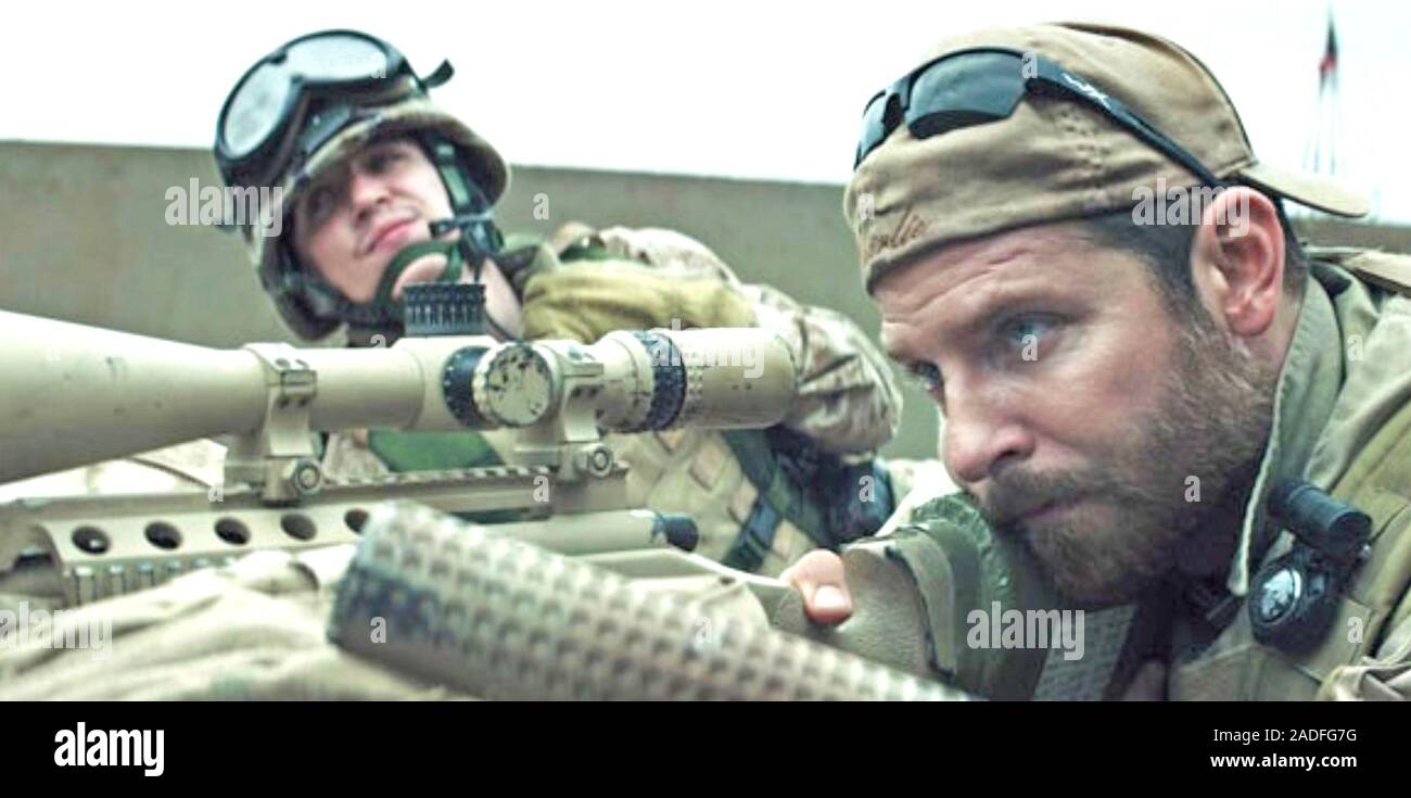 2014 francotirador estadounidense Warner Bros Film con Bradley Cooper Foto de stock