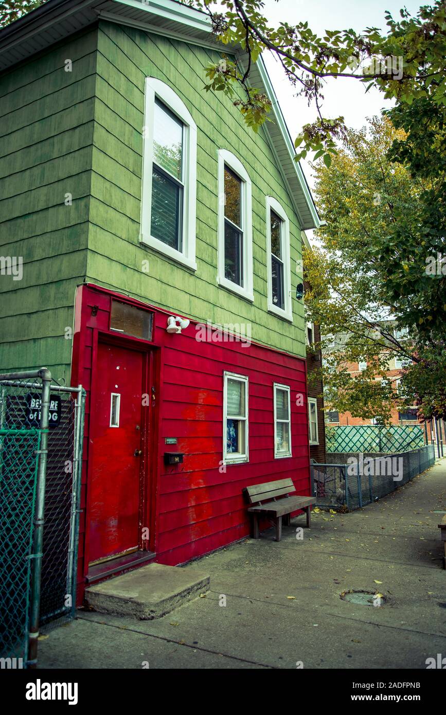 La Casa De Las Carcasas Vecindario Barrio de pilsen chicago fotografías e imágenes de alta resolución - Alamy