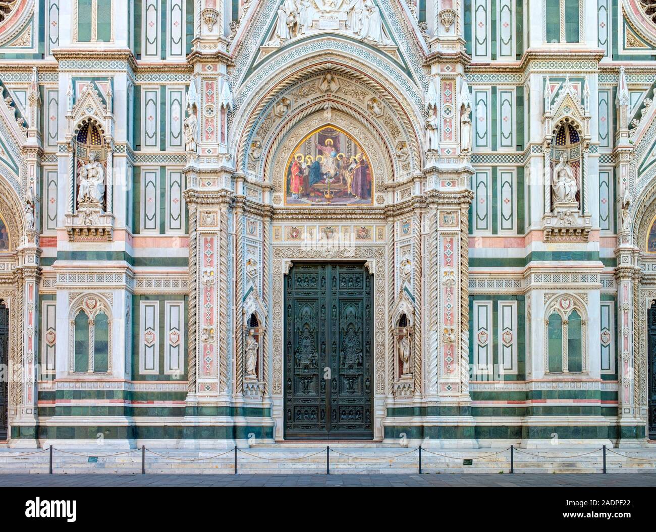 Fachada Renacimiento Gótico De La Catedral De Florencia Duomo Di Firenze Florencia Firenze 4836