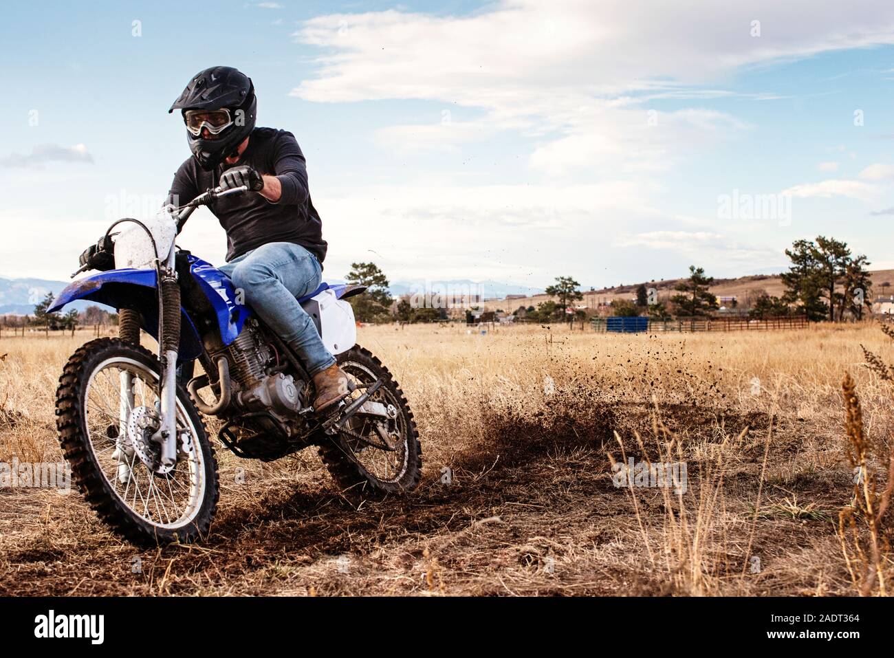 Pin de makapaka69xD en Gran Turismo  Motocicletas de motocross, Carros  chidos, Turismo