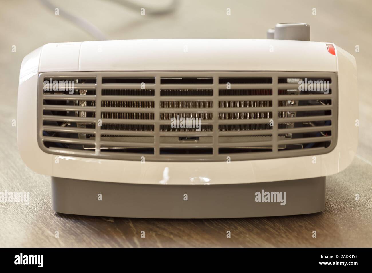 Radiador de calor y ventilación fotografías e imágenes de alta resolución -  Alamy