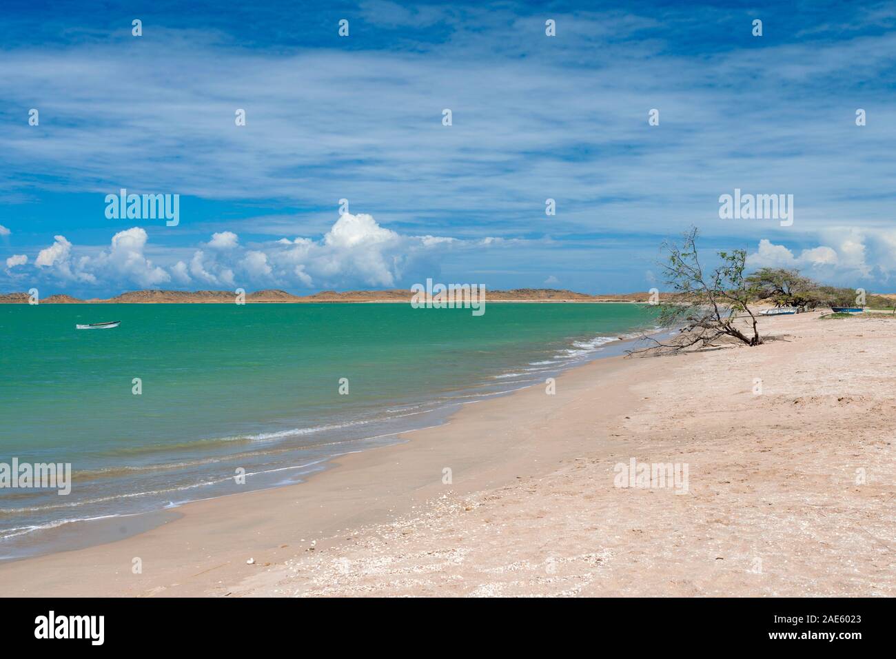 Paisaje costero en la península de La Guajira, norte de Colombia. Foto de stock