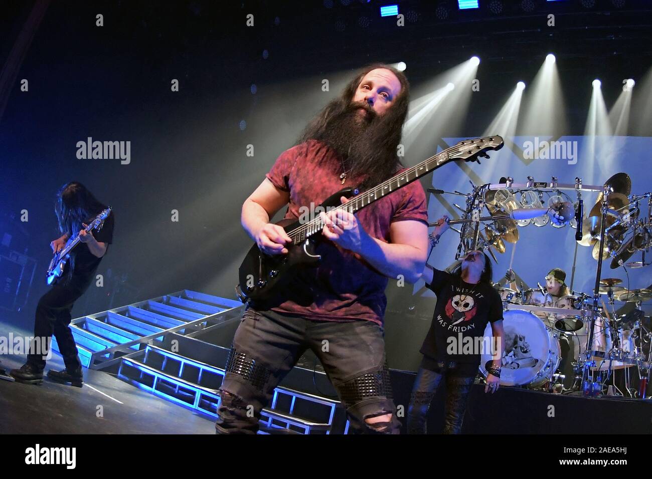 Río de Janeiro, Brasil, 6 de diciembre de 2019. El guitarrista John Petrucci del grupo de metal progresivo Dream Theater durante un concierto en Río de Janeiro. Foto de stock