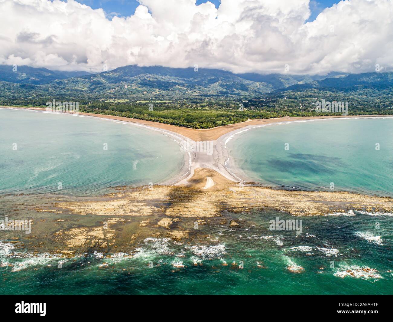 Vista aérea del Parque Nacional Marino Ballena en Punta Uvita hermosas