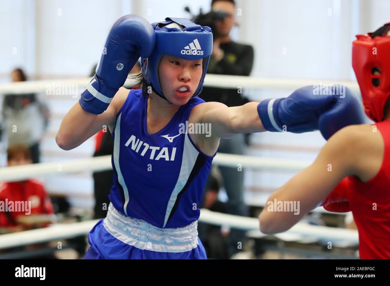 Tokio Japon El 8 De Diciembre De 2019 Sena Irie Amateur De Boxeo Boxeo Seleccion De Mujeres Coinciden Con Peso Pluma Para Tokio 2020 Juegos Olimpicos De Calificacion En Tokio Japon