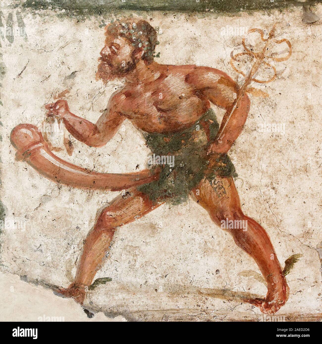 Fresco de Pompeya ( ) a Pompeya, Nápoles, Italia. El fresco representa  Priapus con un falo gigante Fotografía de stock - Alamy
