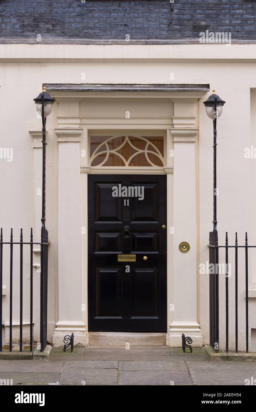El 11 de Downing Street, la residencia oficial de los británicos, el Canciller del Exchequer LONDRES, REINO UNIDO 7 Feb 2018 Foto de stock