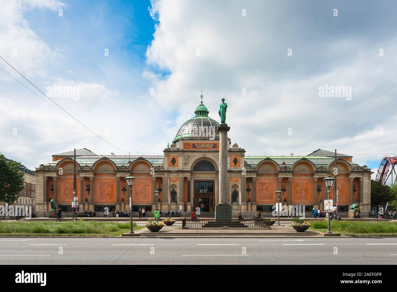 Ny Carlsberg Glyptotek de Copenhague, vista de la entrada a la NY Carlsberg Glyptotek museo de arte en el centro de Copenhague, Dinamarca. Foto de stock
