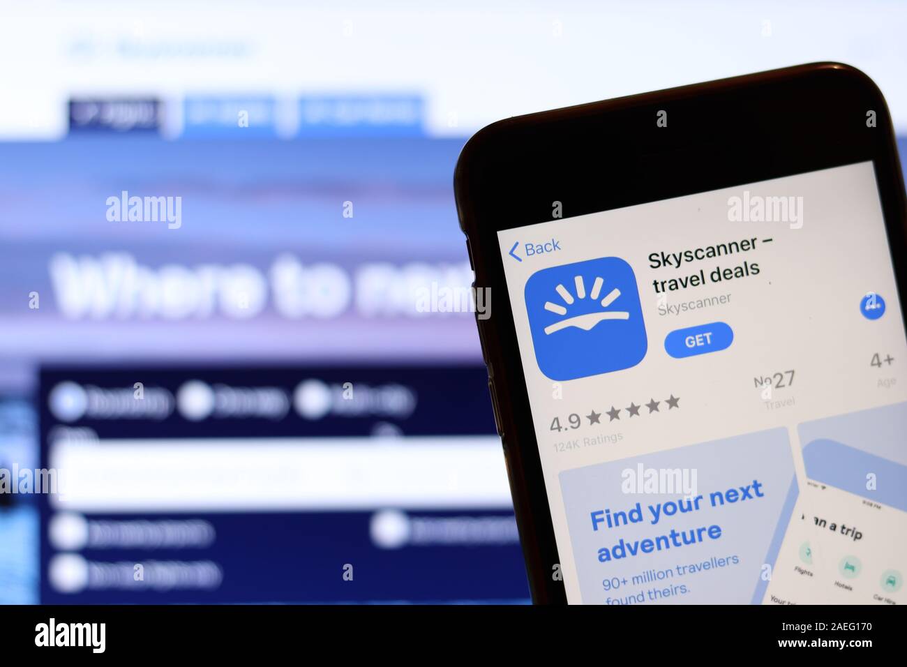 Los Angeles California Usa 26 De Noviembre De 19 Skyscanner Icono De App En La Pantalla Del Telefono Con El Logotipo De Fondo Borroso A Titulo Ilustrativo Editorial Fotografia De Stock Alamy