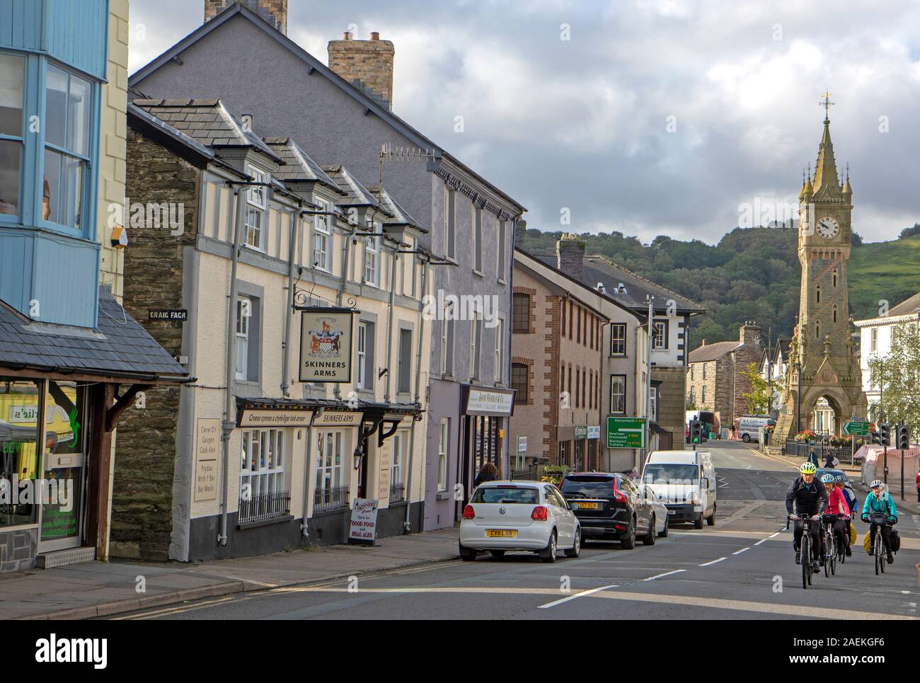 En Machynlleth Cyclinsts, parte de la Liga Cymru ruta LON Foto de stock