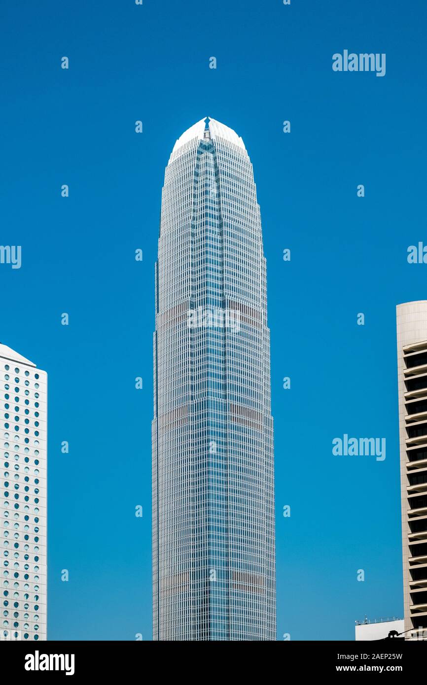 Hong Kong, China - Noviembre 2019: dos rascacielos del Centro