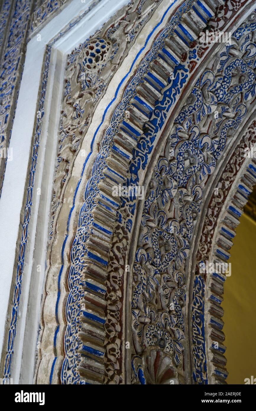 Detalle tallado en el techo, el Alcázar, la Plaza de España, Sevilla, provincia de Sevilla, España Foto de stock