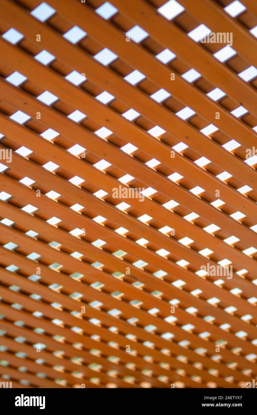 La textura de la celosía de madera. Entramado diagonal de madera natural.  Close-up. Vista superior Fotografía de stock - Alamy