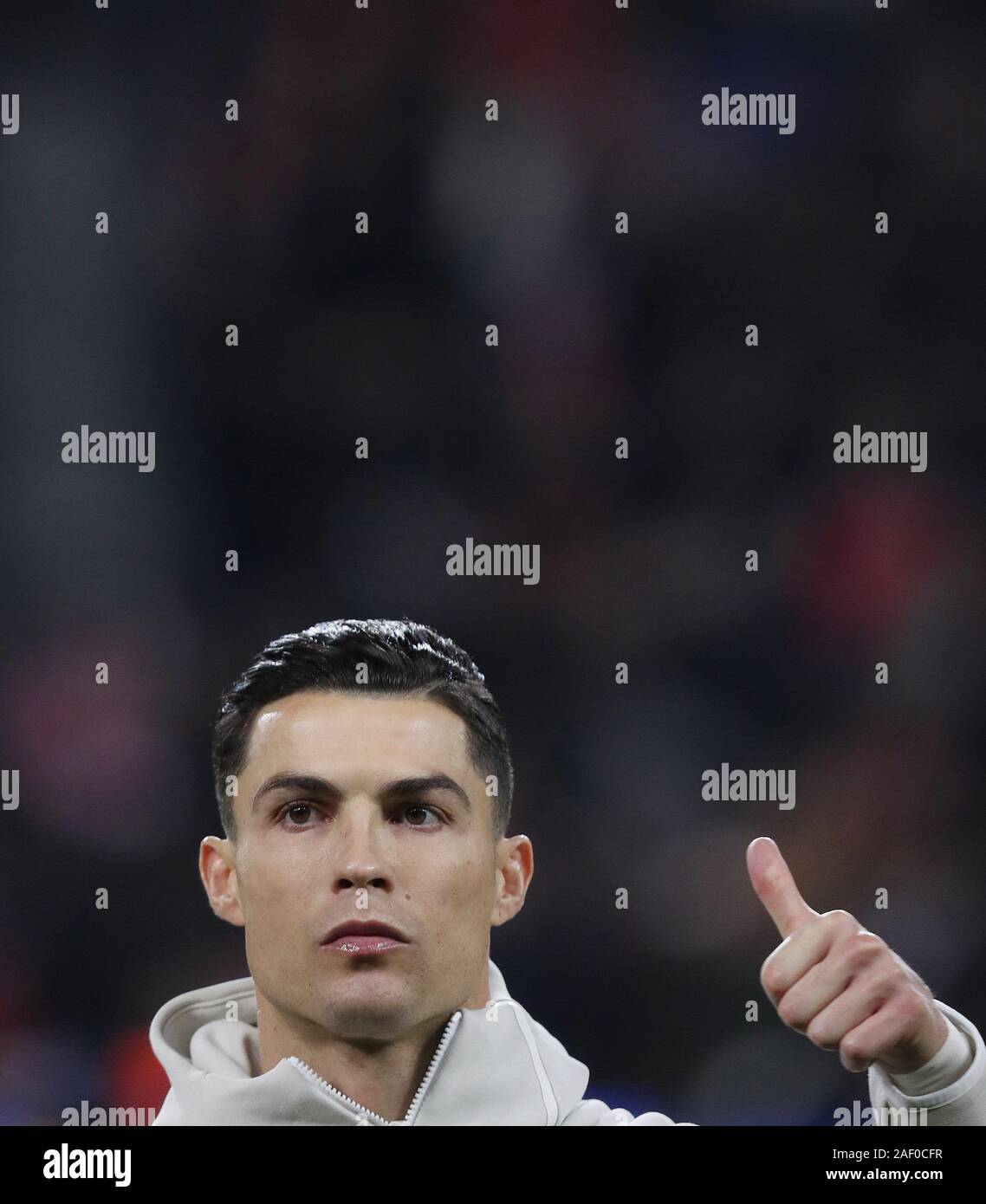 Firo: 11.12.2019, Fútbol, temporada en 2019/2020, Champions League: Bayer Leverkusen - Cristiano Ronaldo, el gesto de la Juventus | uso en todo el mundo Foto de stock