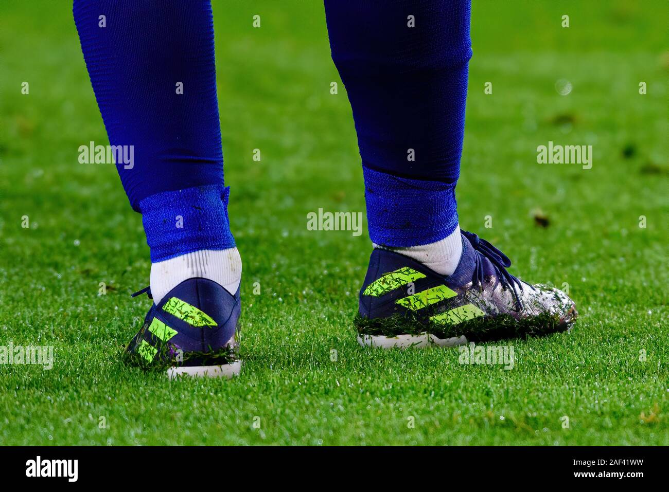 Extremistas Opresor gobierno BARCELONA - Dic 7: Leo Messi botas adidas de la Liga en el partido entre el  FC