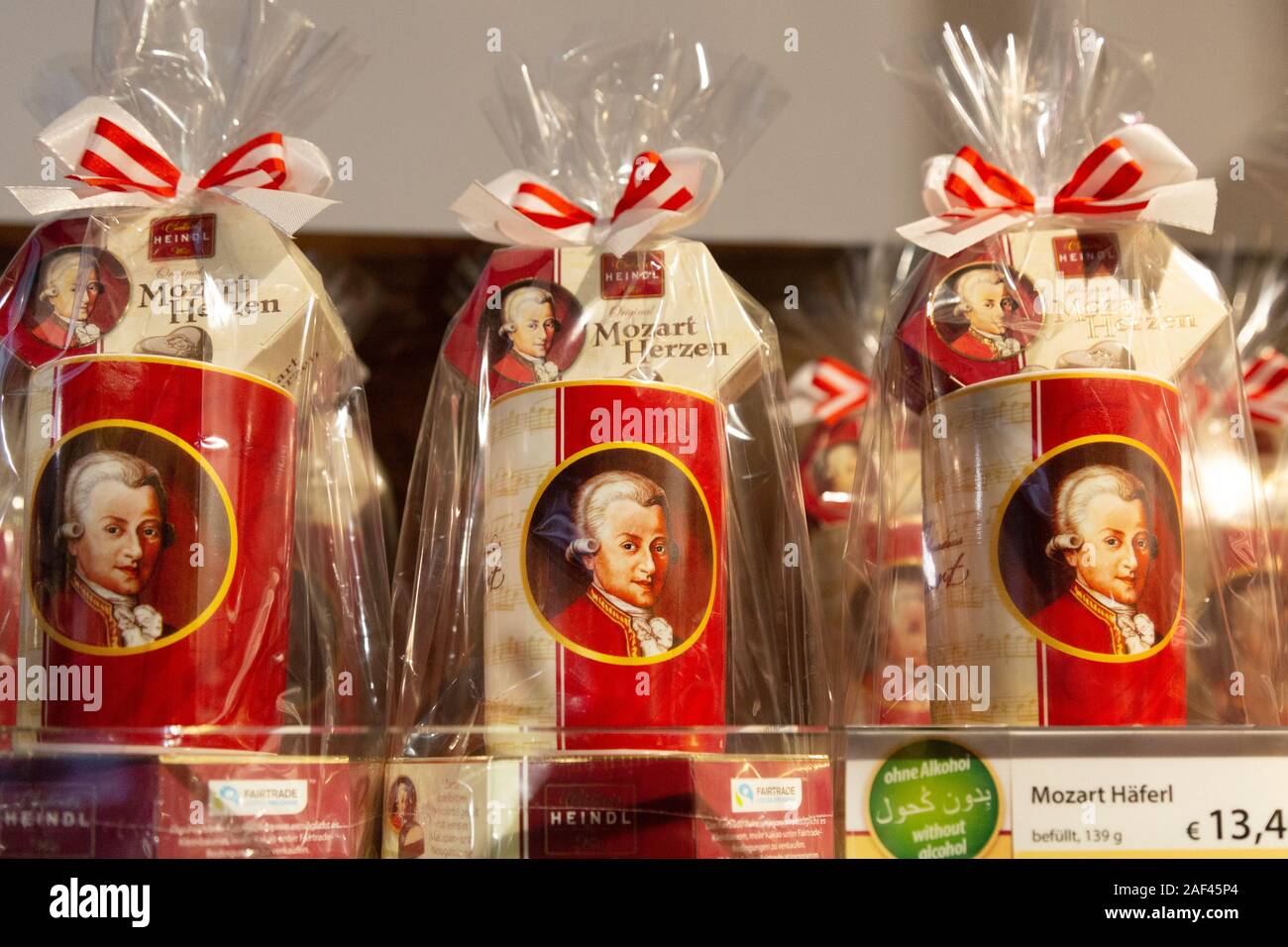 Mozart chocolates vienna fotografías e imágenes de alta resolución Alamy