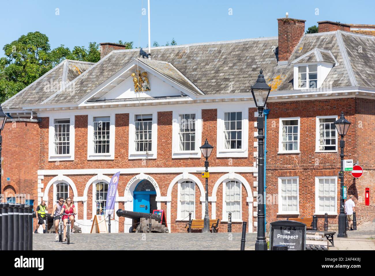El Centro de Visitantes de la Casa de Aduanas, el muelle, Exeter, Devon, Inglaterra, Reino Unido Foto de stock