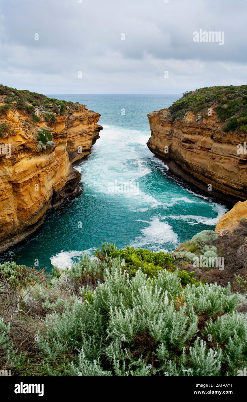 Los Doce Apóstoles, pilas de roca caliza en Port Campbell National Park, en la Great Ocean Road, cerca de Melbourne, Victoria, Australia Foto de stock