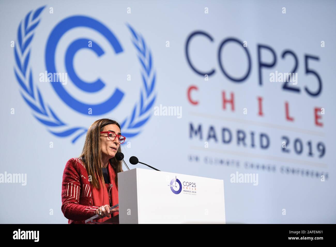 Madrid, España. 15 de diciembre, 2019. Carolina Schmidt, presidenta de la  COP25 y la ministra de medio ambiente de Chile, se dirige a la sesión  plenaria de clausura de la Conferencia de