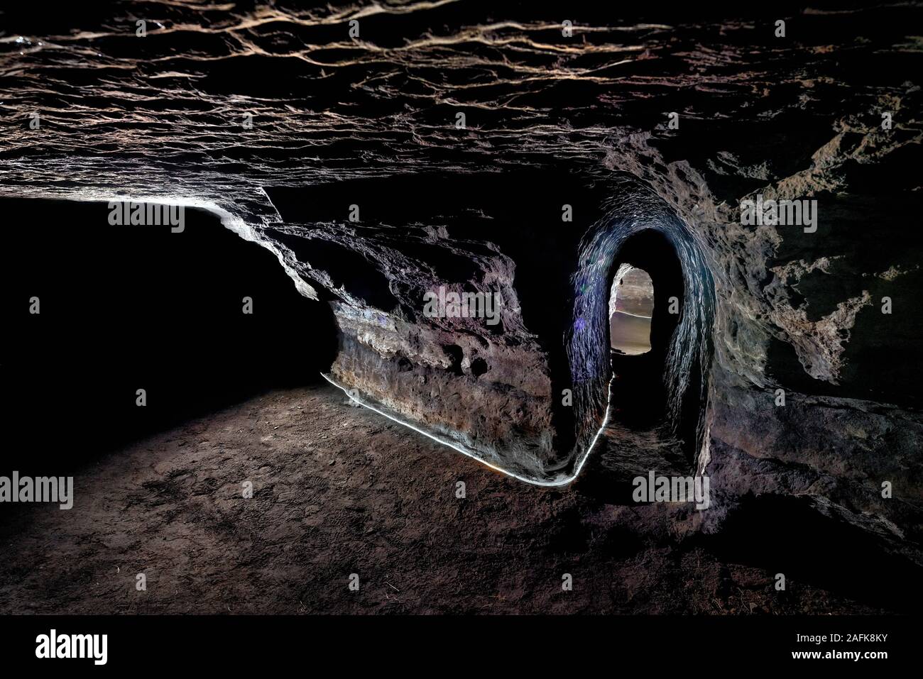 Cuevas de Hella, Islandia. Cavernas hechas por el hombre, podrían ser realizadas por los Celtas que habitaban Islandia ante el diario colonia escandinava, a finales del siglo IX. Foto de stock