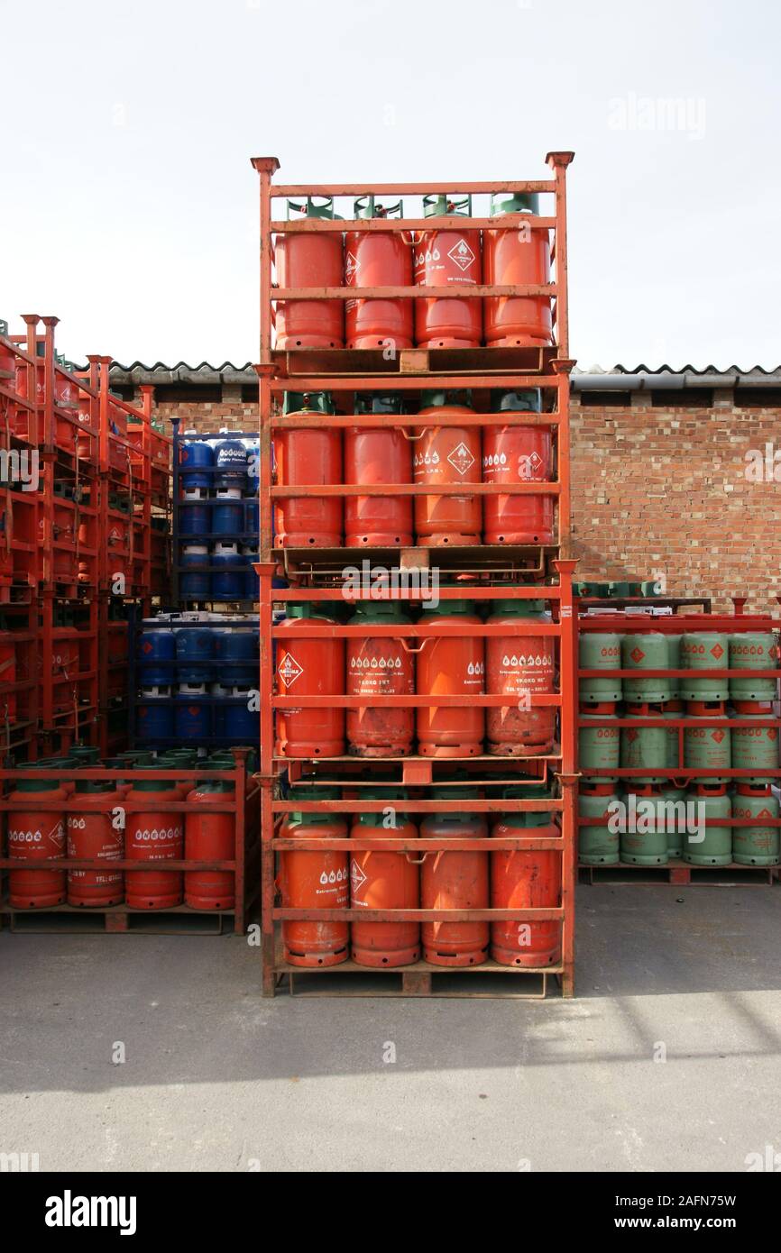Contenedores Presurizados Fotos e Imágenes de stock - Alamy