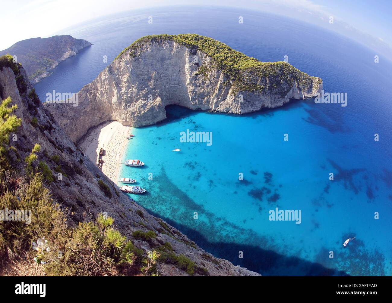 La Bahía de los naufragios, una de las playas más bellas de Grecia, la isla de Zakynthos, Grecia Foto de stock