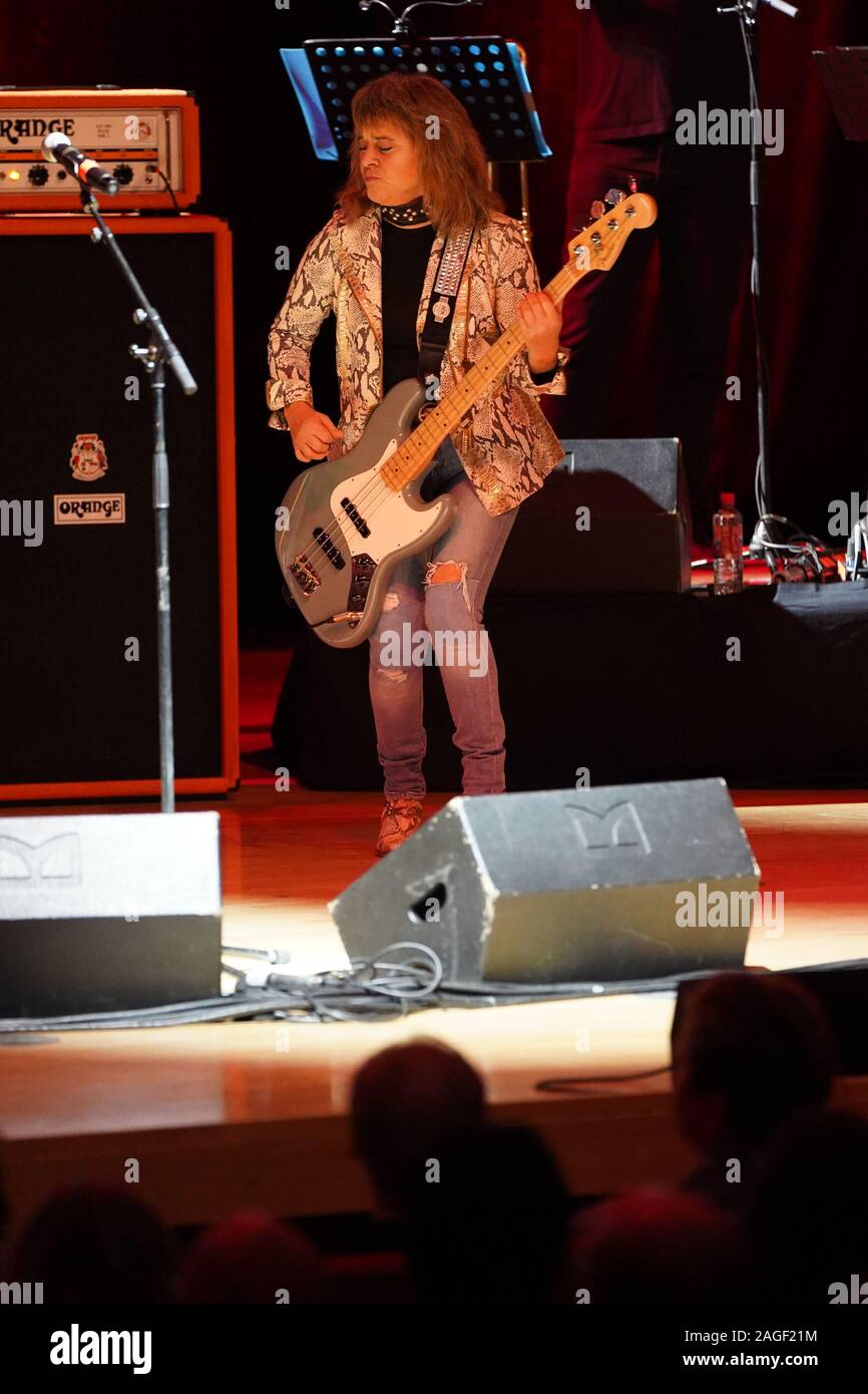 SUZI QUATRO & Band live im Kulturpalast Dresden. Dresden, 18.12.2019 Foto de stock