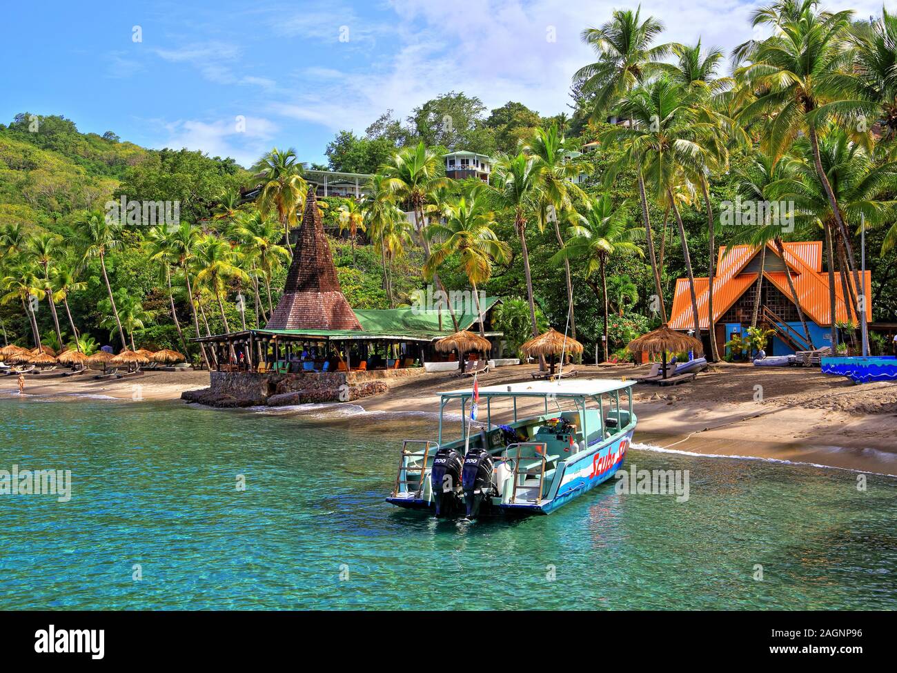 Bahía de palm beach y el bar de la playa de Anse Chastenet Hotel,  Soufriere, Santa Lucía, Antillas Menores, Antillas, islas del Caribe  Fotografía de stock - Alamy
