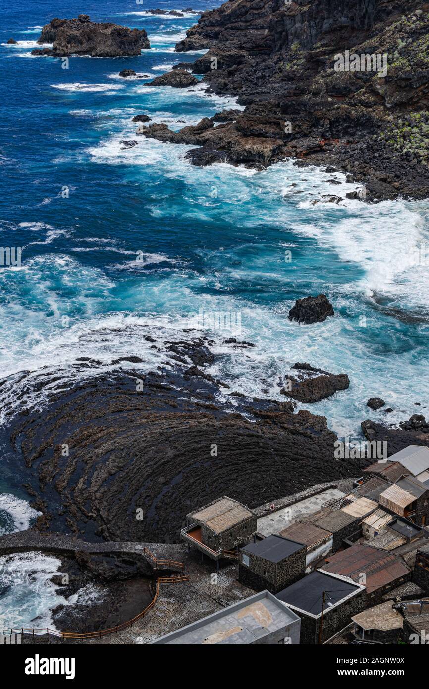 Pozo de Las Calcosas aldea pesquera, El Hierro, Islas Canarias, España  Fotografía de stock - Alamy