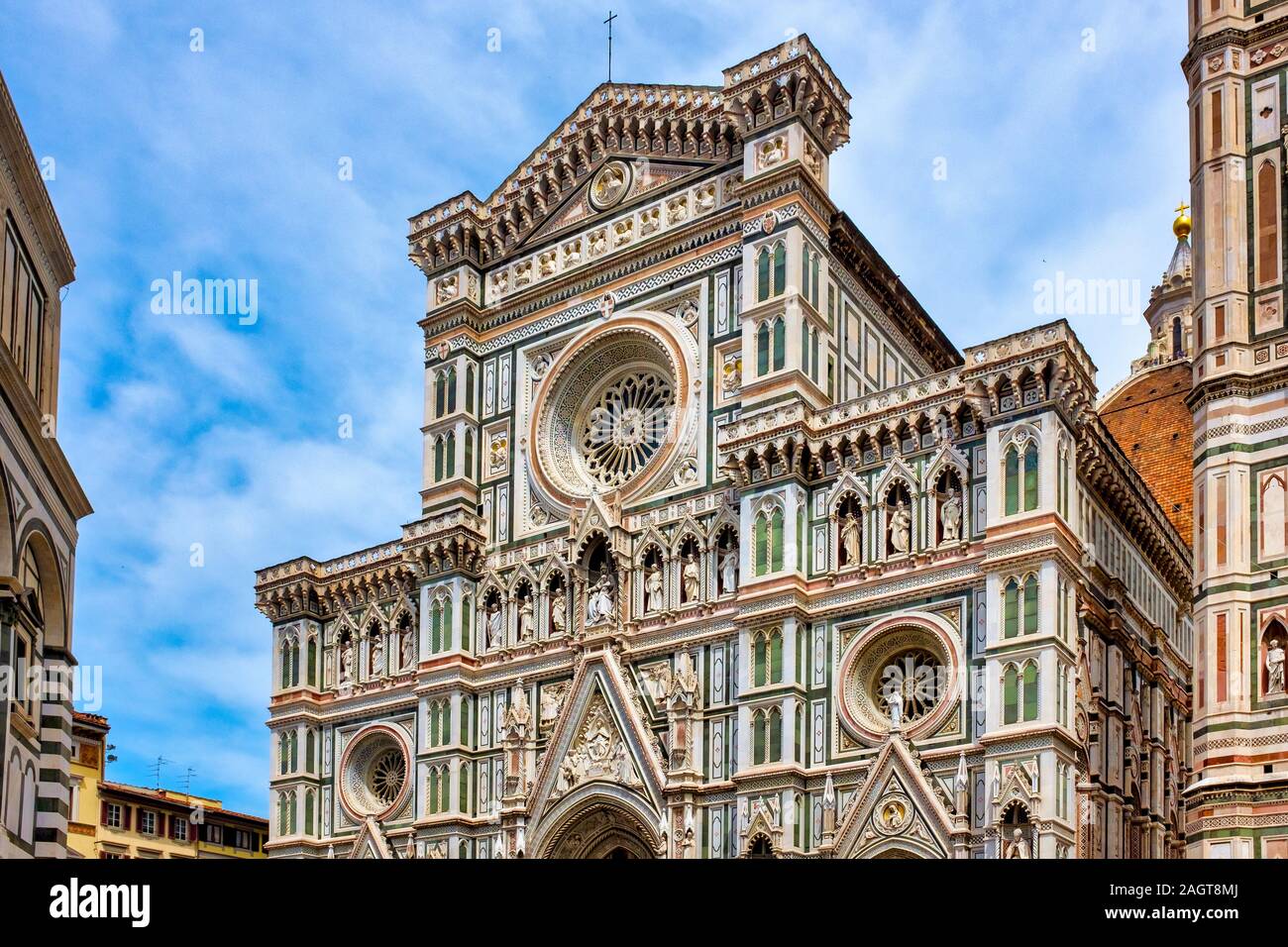 Fachada de la Cattedrale di Santa Maria del Fiore, Florencia, Italia. Foto de stock