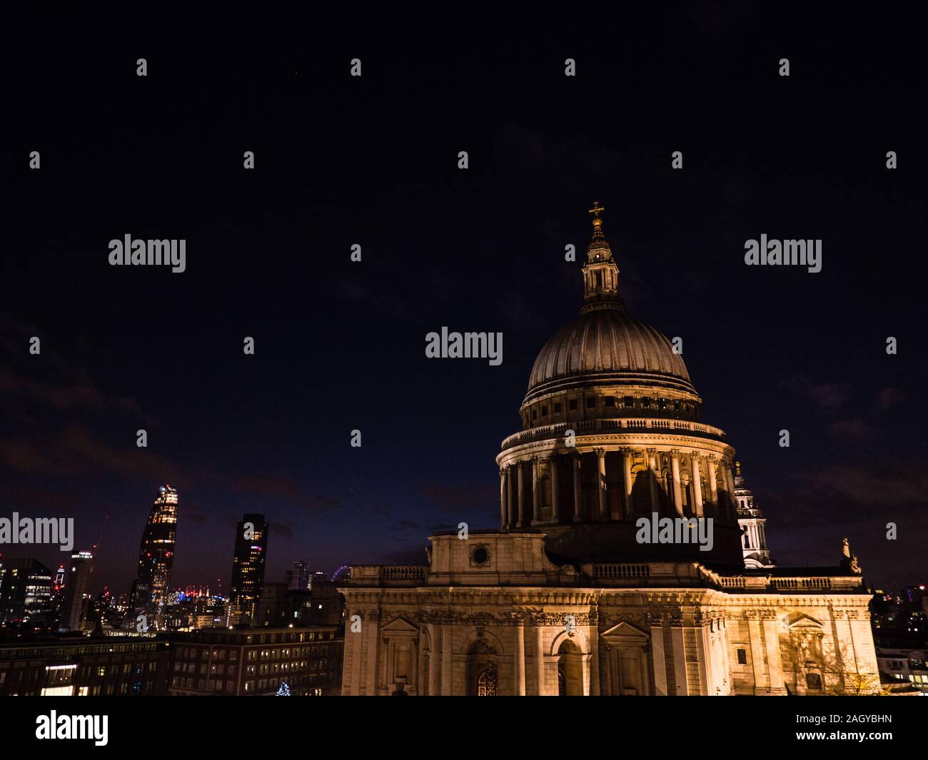 Anochecer de Londres, la Catedral de St Paul, Nocturnas, Londres, el paisaje, la ciudad de Londres, Inglaterra, Reino Unido, GB. Foto de stock