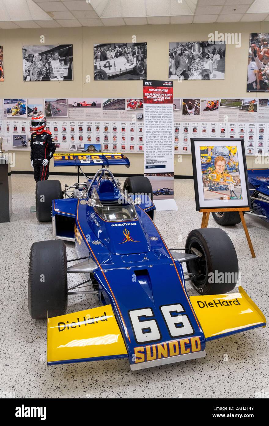McLaren M16B. El equipo Penske ganó el1972 Indy 500 en este coche con conductor Mark Donohue, Indianapolis Motor Speedway Museum, Indianapolis, Indiana, EE.UU. Foto de stock
