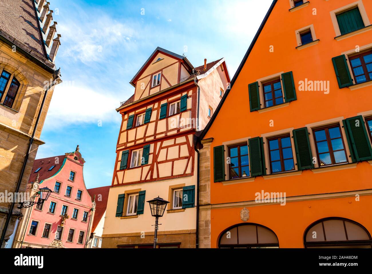 Alemania, Baviera, Weissenburg, histórica arquitectura medieval de la ciudad alemana Foto de stock
