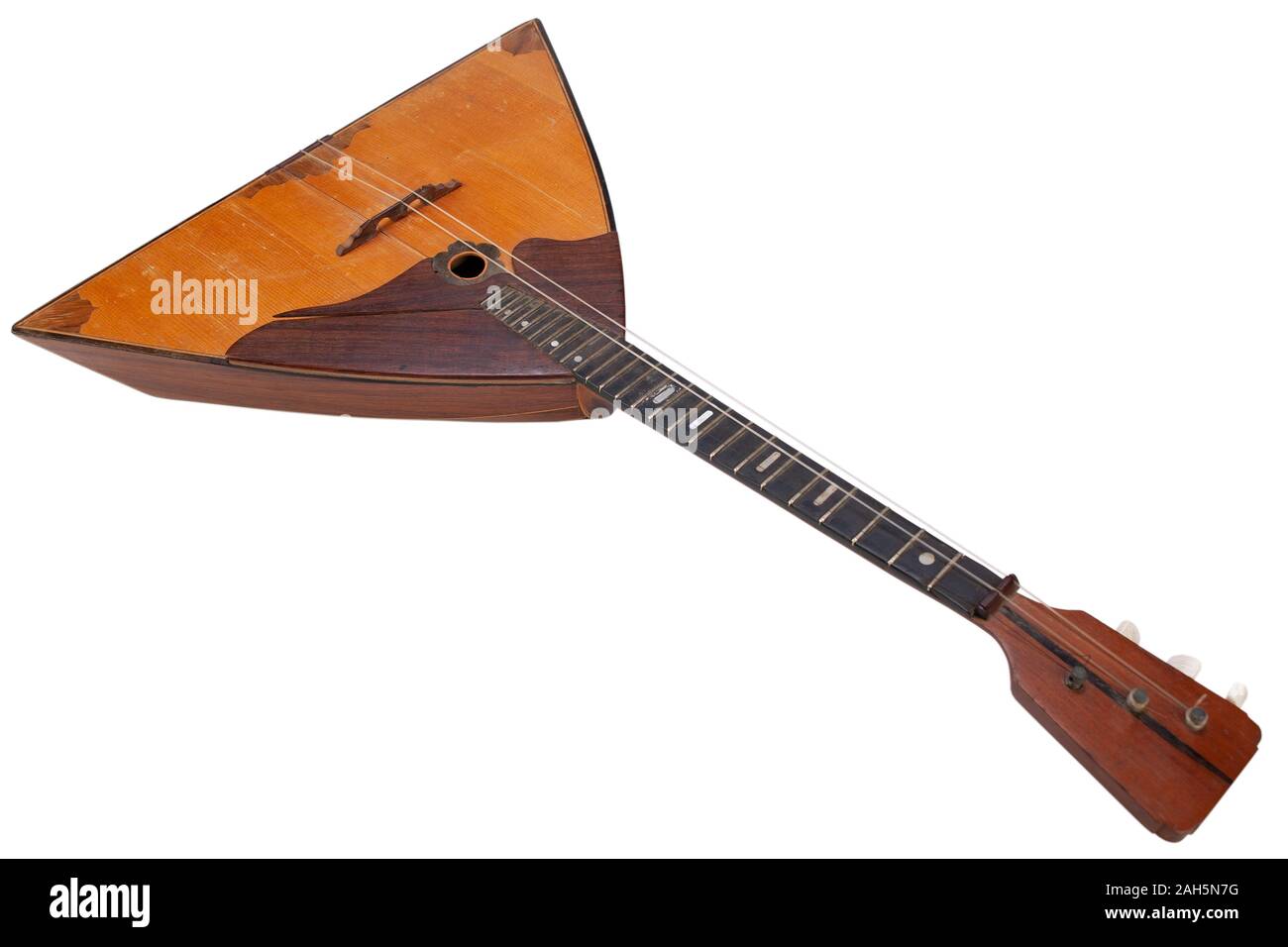 Balalaika - Federación de cadena musical instrument aislado sobre fondo  blanco Fotografía de stock - Alamy