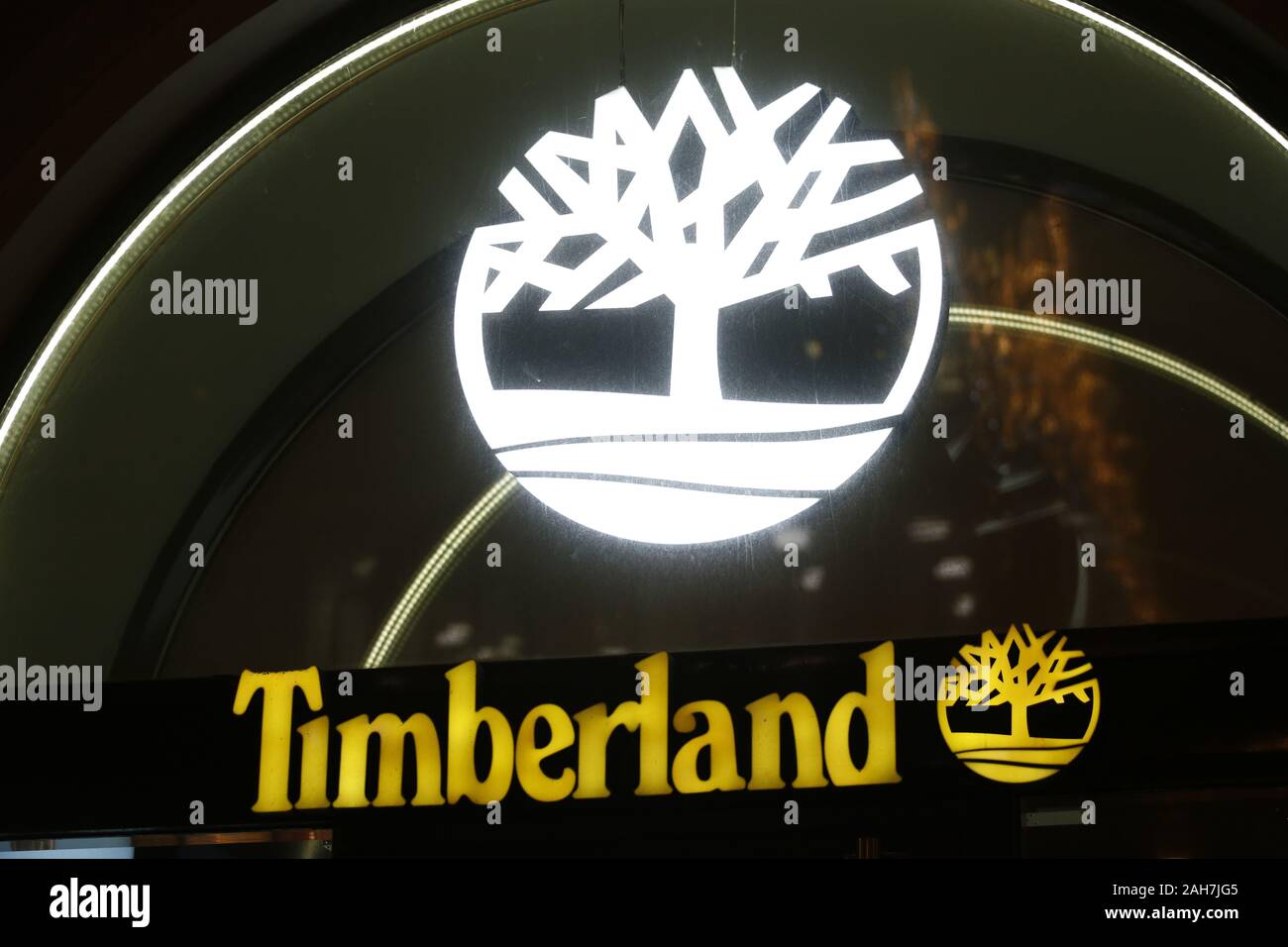 Pronombre corriente palanca Timberland logo fotografías e imágenes de alta resolución - Alamy