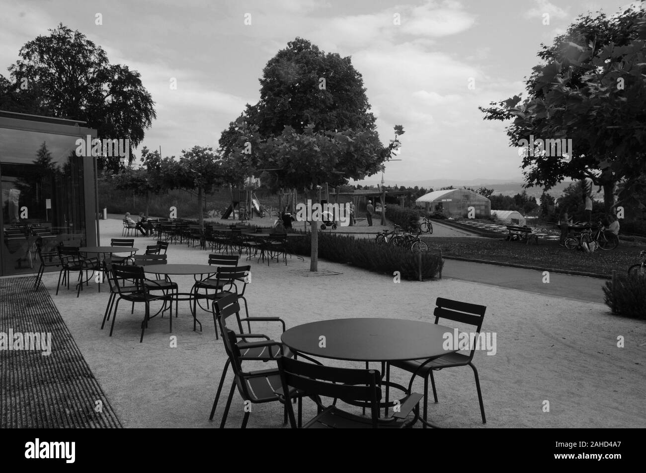 Suiza: el restaurante y la terraza-jardín de la Epilepsia suizo fundador de la clínica casa en Zürich City Seefeld Foto de stock