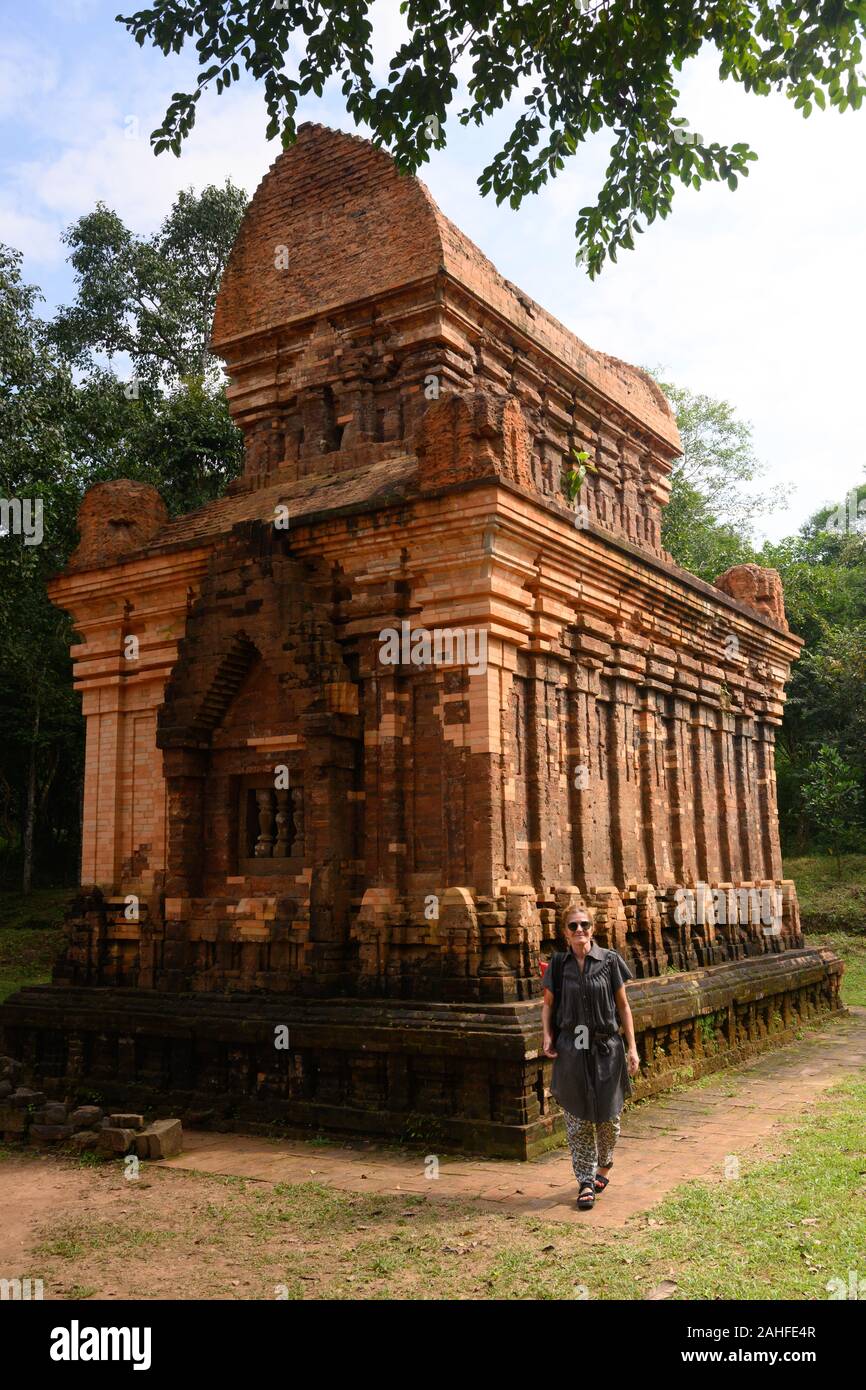 Antiguo templo Cham a mi hijo, Vietnam Foto de stock