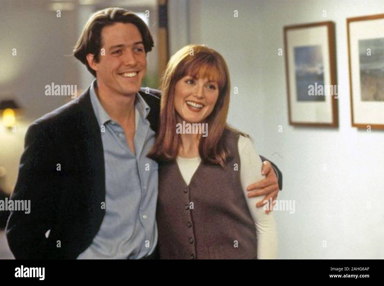 Nueve meses de 1995 20th Century Fox Film con Julianne Moore y Hugh Grant Foto de stock