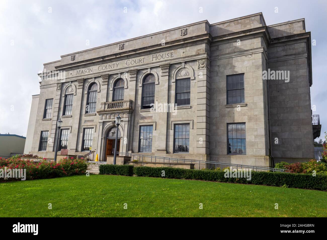 Shelton, Washington - Octubre 29, 2014: El Mason County Courthouse se completó en 1930 Foto de stock