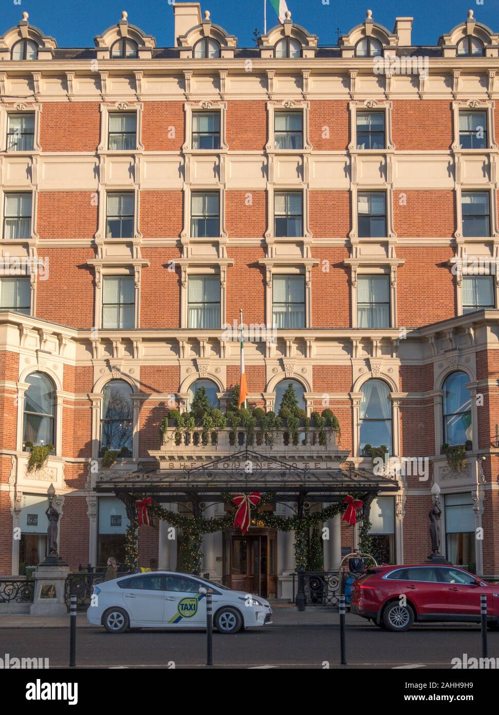 El Shelbourne Hotel, un famoso hotel situado en un edificio histórico en el lado norte de St Stephen's Green, en Dublín, Irlanda. Foto de stock