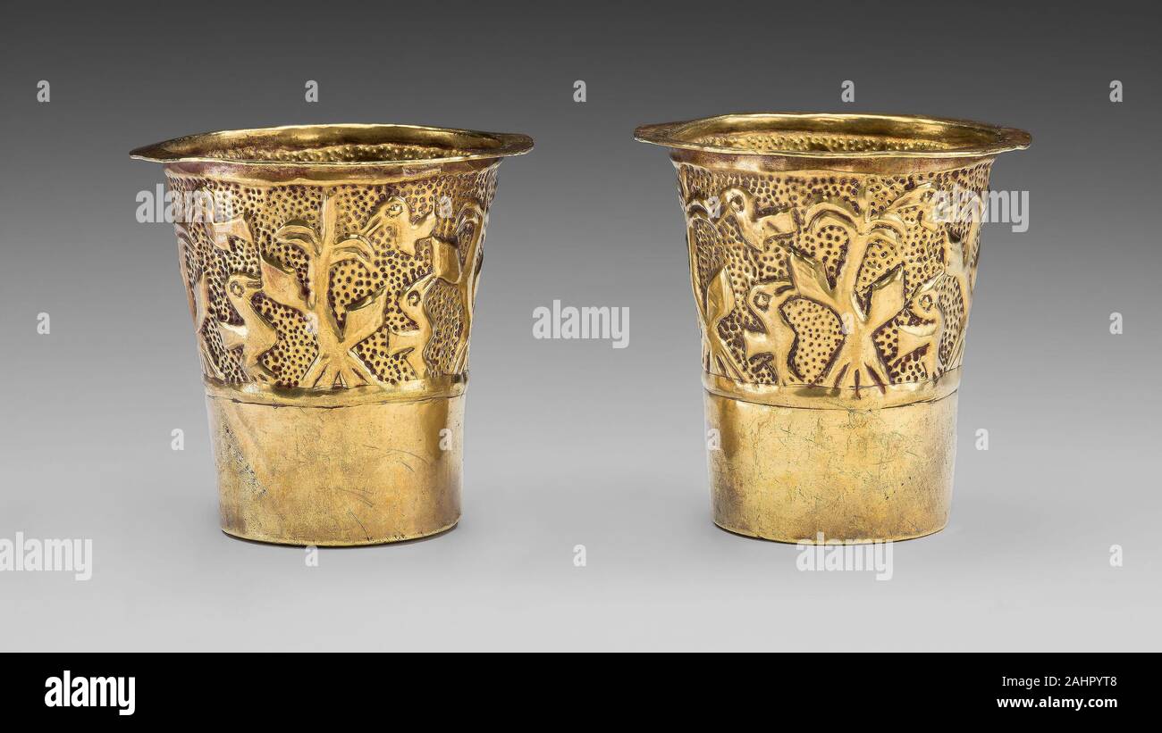 Inca. Par de vasos que representan las aves en un maizal. 1100-1438. El  Valle de Ica. Oro Fotografía de stock - Alamy