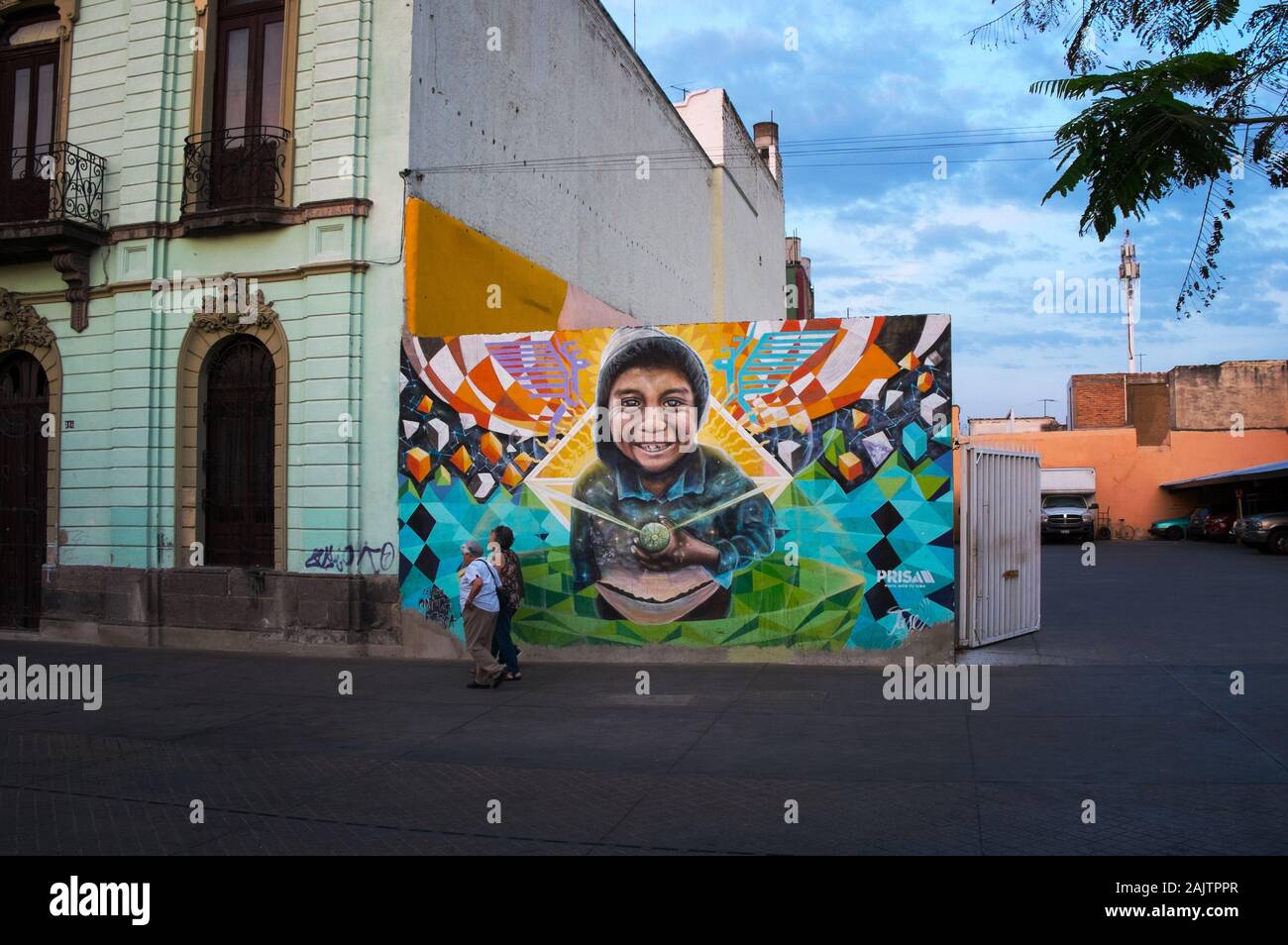 Colorido mural, en Guadalajara, México Foto de stock