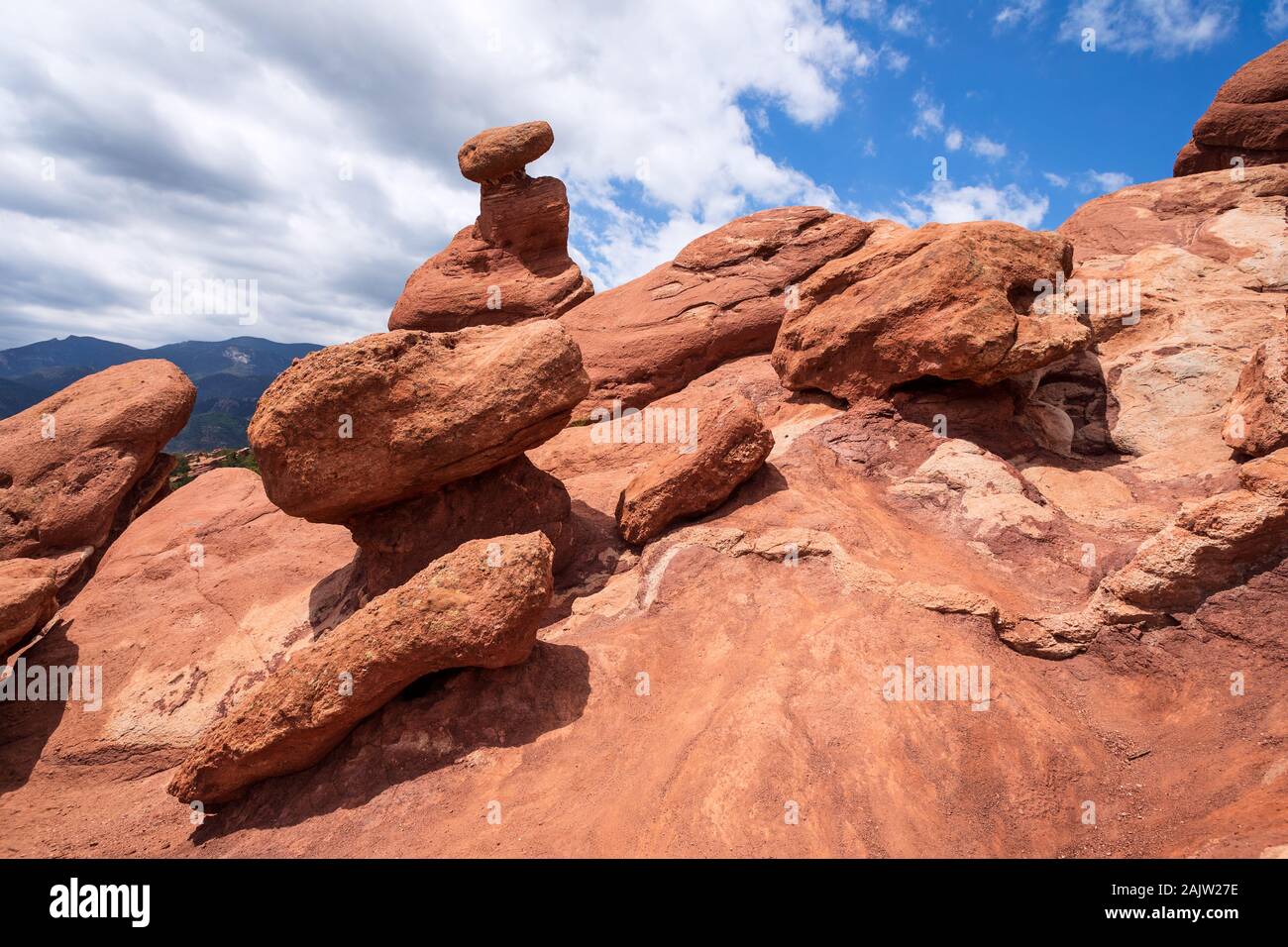 Formaciones rocosas rojas en Garden of the Gods en Colorado Springs, Colorado, Estados Unidos Foto de stock