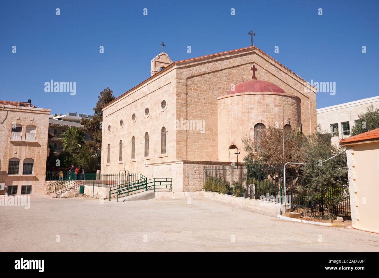 Iglesia de San Jorge, el mapa de mosaico del piso más antiguo de Palestina, Madaba, Jordania, Oriente Medio, Asia Foto de stock