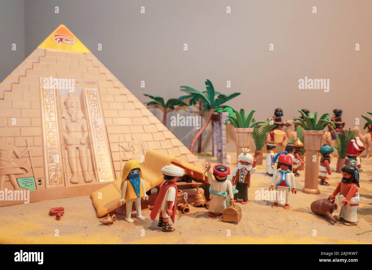 Historia de playmobil fotografías e imágenes de alta resolución - Alamy