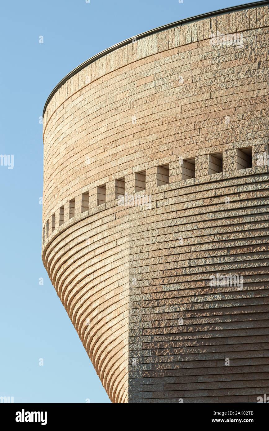La Sinagoga Cymbalista y Centro del patrimonio judío por Mario Botta