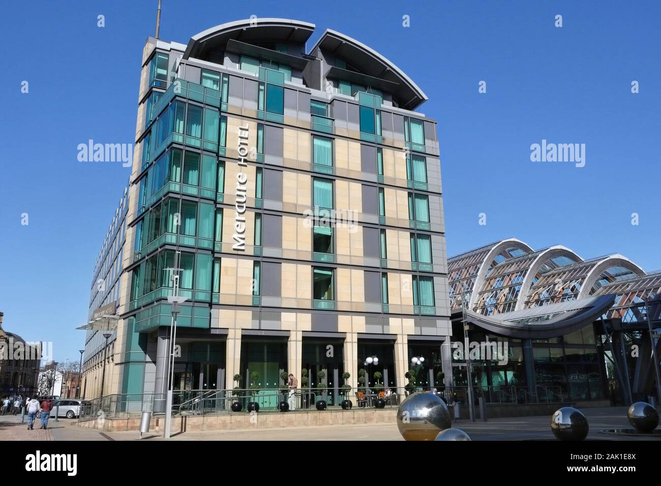 El Hotel Mercure del edificio, el centro de la ciudad de Sheffield, Inglaterra Foto de stock